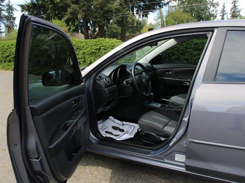 Used 2008 MAZDA MAZDA3 i Touring Value FWD image 5