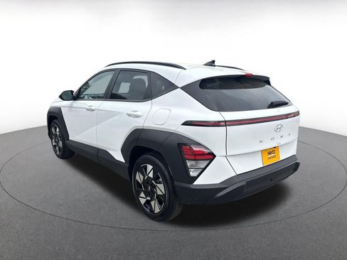 Used 2025 Hyundai Kona SEL image 13
