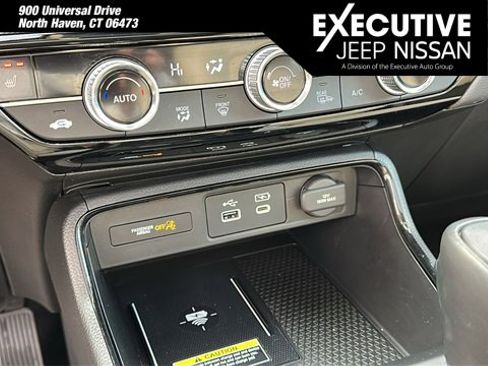 Used 2024 Honda CR-V EX-L image 16