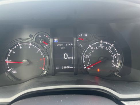 Used 2023 Toyota 4Runner SR5 Premium w/ Moonroof Package image 29