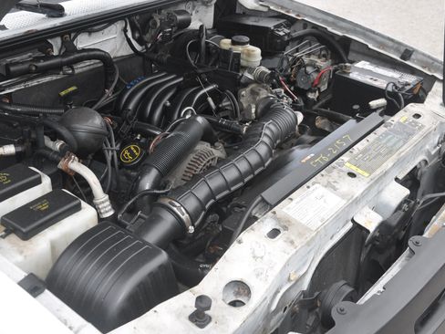 Used 2006 Ford Ranger STX RWD image 30