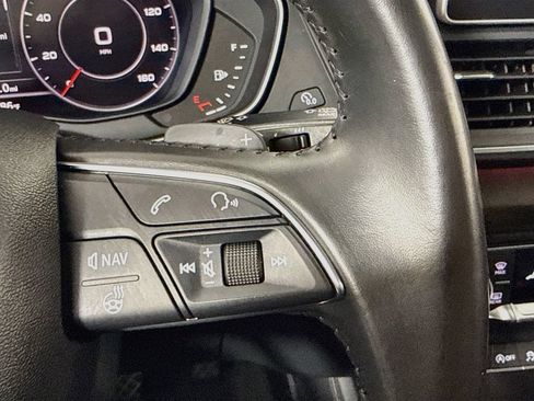 Used 2018 Audi Q5 Prestige w/ Prestige Package AWD/4WD image 12