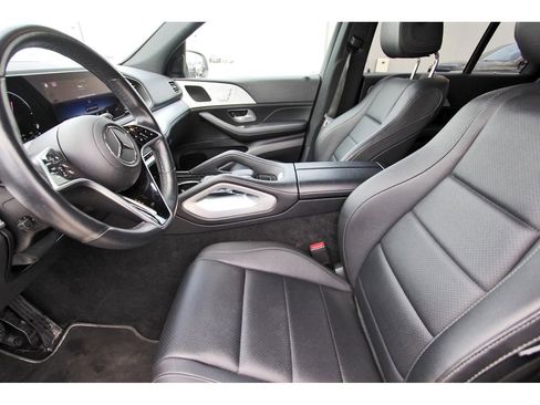 Used 2024 Mercedes-Benz GLE 450e 4MATIC image 6