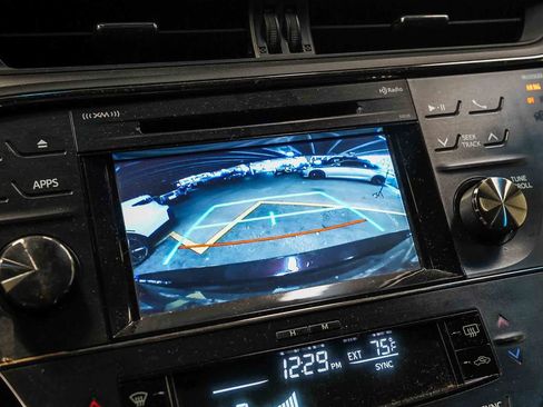 Used 2016 Toyota Avalon XLE FWD image 25