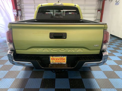 Used 2023 Toyota Tacoma TRD Off-Road image 5