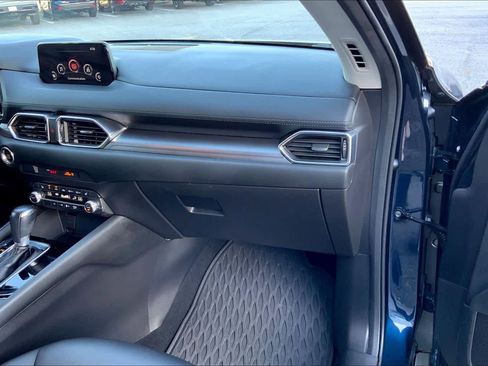 Used 2020 MAZDA CX-5 Touring image 18