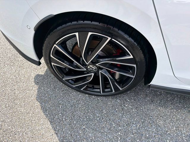 Used 2023 Volkswagen GTI Autobahn FWD image 31