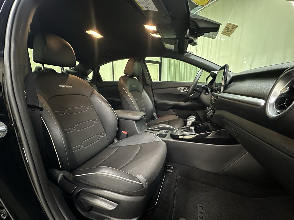 Used 2023 Kia Forte GT-Line w/ GT-Line Technology Package FWD image 14