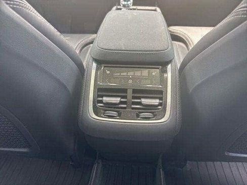 Used 2025 Volvo XC90 B6 Ultra w/ Protection Package Premier image 20