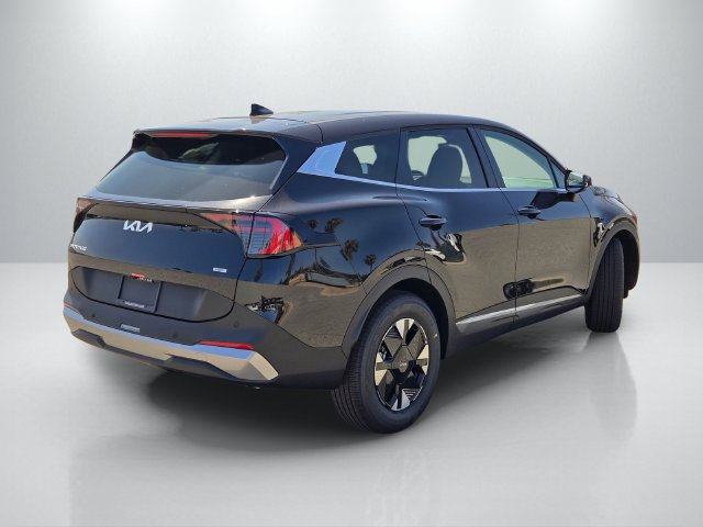 New 2027 Kia Sportage LX FWD image 4