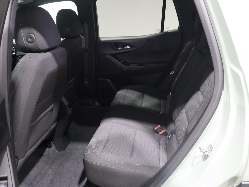 Used 2025 Chevrolet Equinox LT AWD/4WD image 18