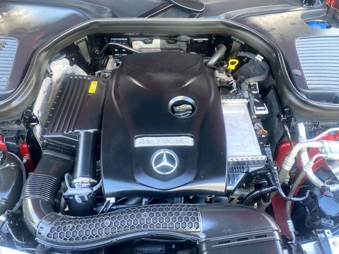 Used 2018 Mercedes-Benz GLC 300 4MATIC image 17
