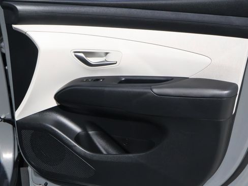 Used 2025 Hyundai Tucson SEL image 17
