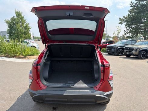 Used 2024 Hyundai Kona SEL AWD/4WD image 17