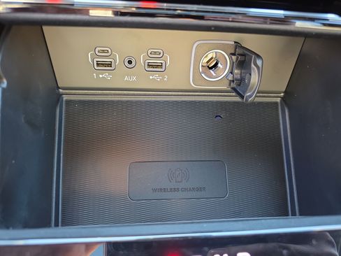 New 2025 Jeep Grand Cherokee Altitude image 7