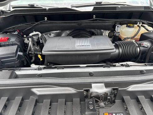 Certified 2021 Chevrolet Silverado 1500 LTZ w/ LTZ Premium Package AWD/4WD image 25