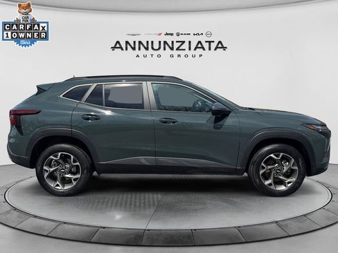 Used 2025 Chevrolet Trax LT image 6