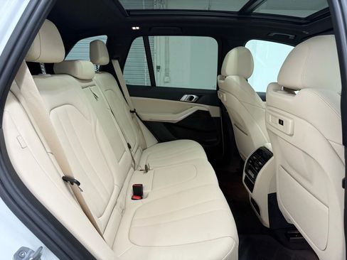 Used 2019 BMW X5 xDrive40i w/ Convenience Package image 36