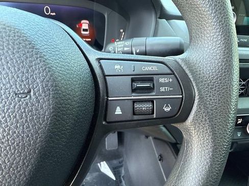 Certified 2023 Honda Accord EX image 28