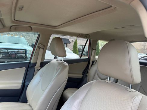 Used 2011 Toyota RAV4 Limited image 12