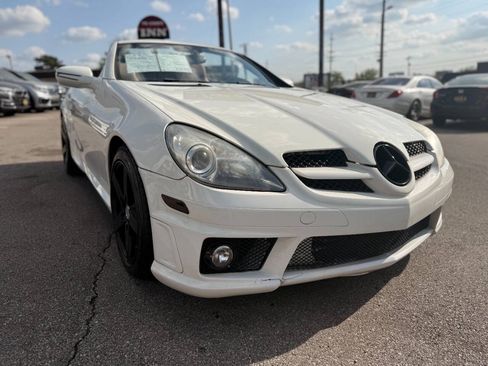 Used 2011 Mercedes-Benz SLK 300 image 13