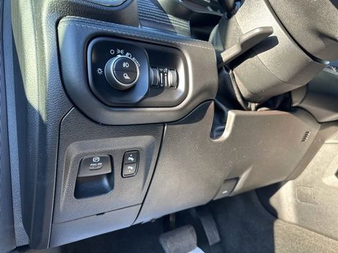 Used 2020 RAM 1500 Limited w/ Off-Road Group image 31