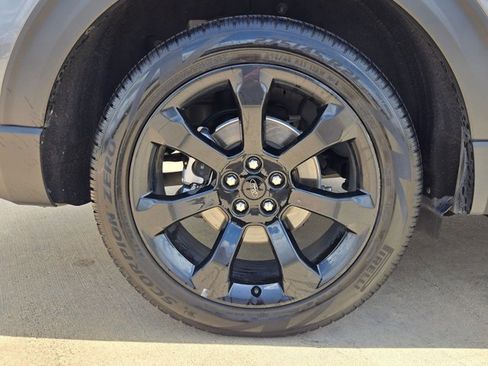 Used 2023 Ford Explorer ST-Line w/ Class IV Trailer Tow Package RWD image 24