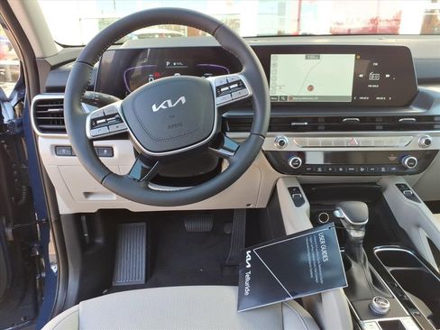 New 2025 Kia Telluride S image 12