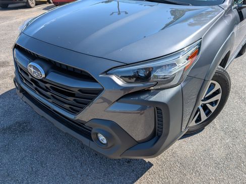 Used 2023 Subaru Outback Premium AWD/4WD image 13