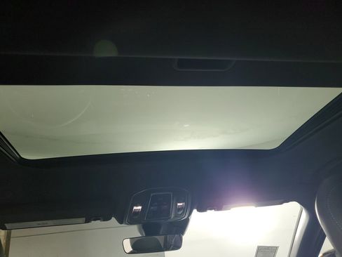 New 2025 Jeep Grand Cherokee Altitude image 16