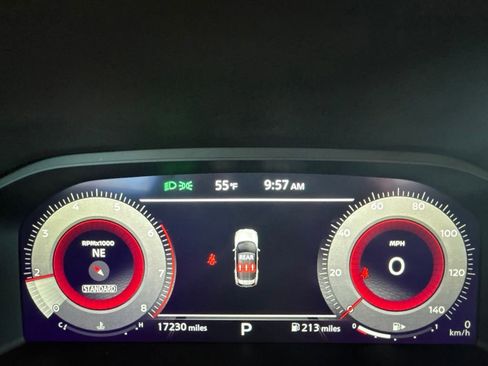 Used 2023 Nissan Rogue Platinum FWD image 17
