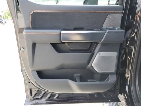 Used 2024 Ford F250 Platinum AWD/4WD image 15