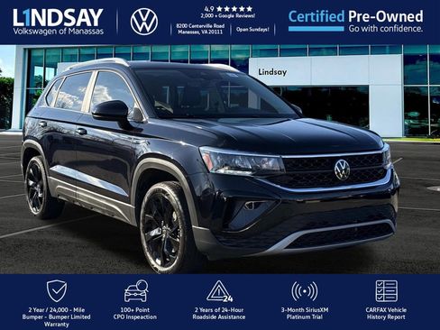 Used 2023 Volkswagen Taos SE w/ Panoramic Sunroof Package image 1