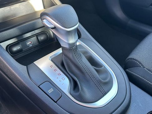 Used 2024 Kia Forte LXS w/ LXS Technology Package image 16