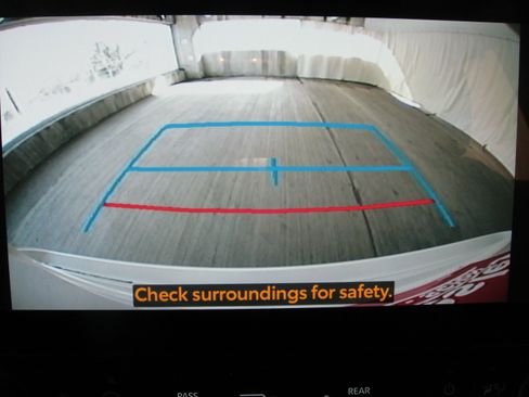 Used 2023 Toyota Highlander Bronze Edition image 21