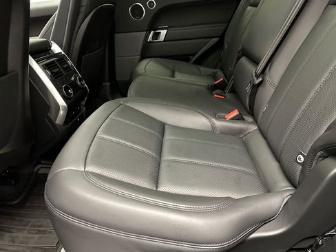 Used 2019 Land Rover Range Rover Sport HSE AWD/4WD image 15
