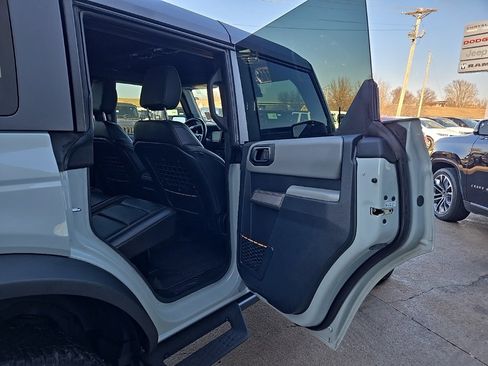 Used 2023 Ford Bronco Badlands w/ Sasquatch Package image 81