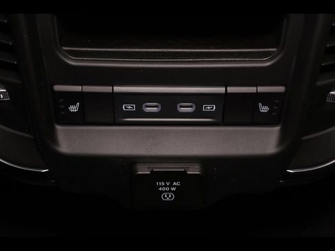 New 2026 RAM 1500 Laramie AWD/4WD image 18