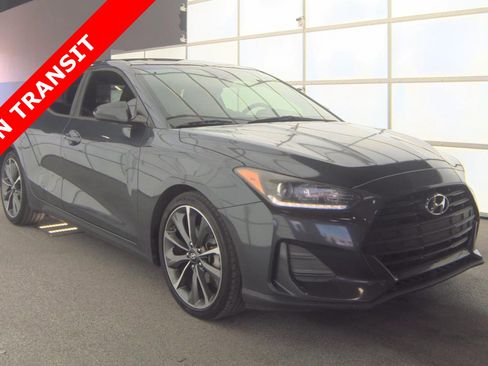 Used 2019 Hyundai Veloster 2.0 Premium image 3