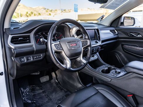 Used 2021 GMC Acadia Denali w/ Denali Ultimate Package AWD/4WD image 17