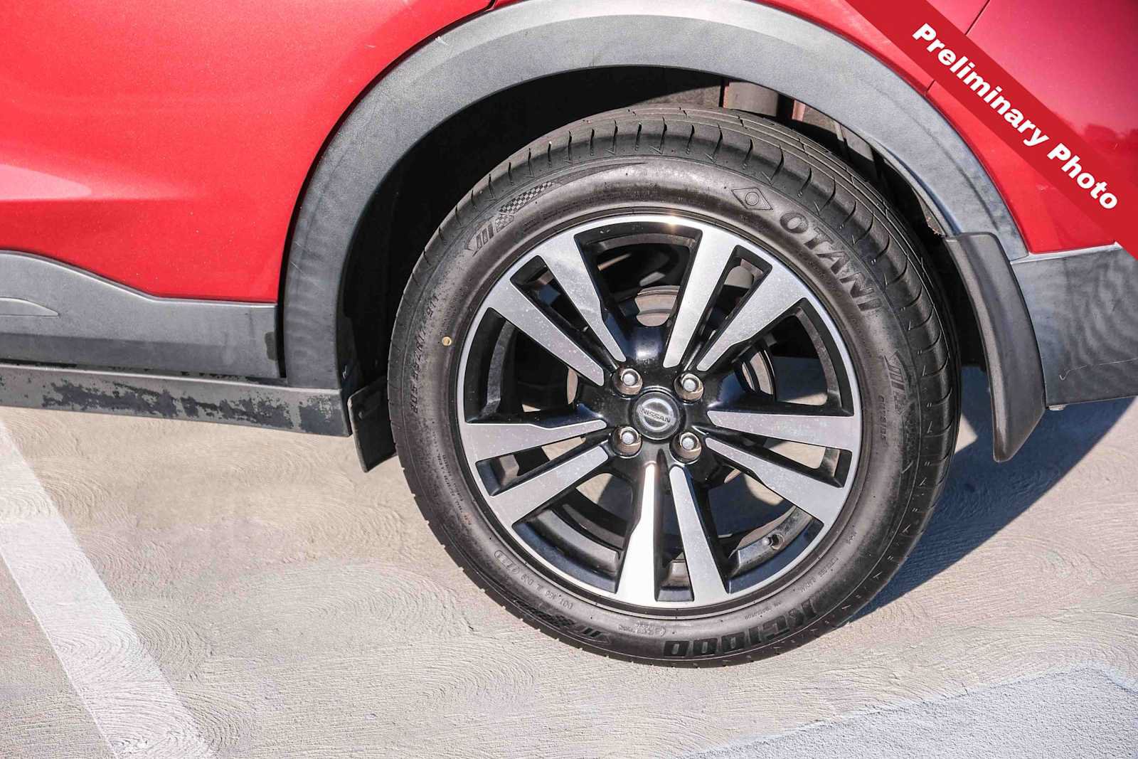 Used 2019 Nissan Kicks SV FWD image 7
