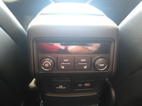 Used 2023 GMC Acadia Denali w/ Black Diamond Edition FWD image 26