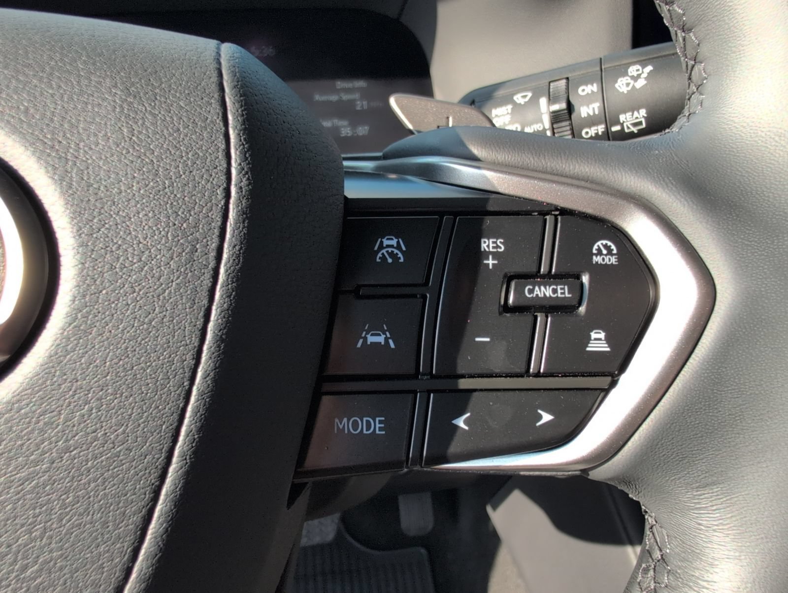 Certified 2025 Lexus GX 550 w/ Accessory Package (2T) AWD/4WD image 12