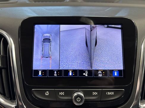Used 2024 Chevrolet Equinox Premier AWD/4WD image 24
