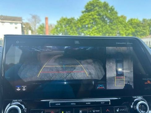 Used 2021 Toyota Highlander Limited AWD/4WD image 31
