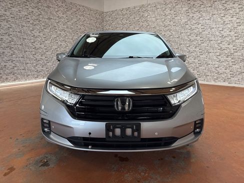 Used 2023 Honda Odyssey EX-L image 3