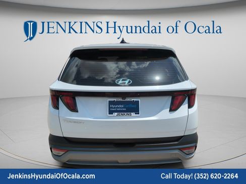 Used 2025 Hyundai Tucson SE FWD image 4