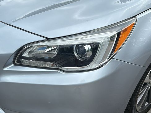 Used 2015 Subaru Legacy 2.5i Limited AWD/4WD image 8