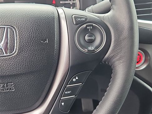 Certified 2018 Honda Ridgeline RTL-T image 23