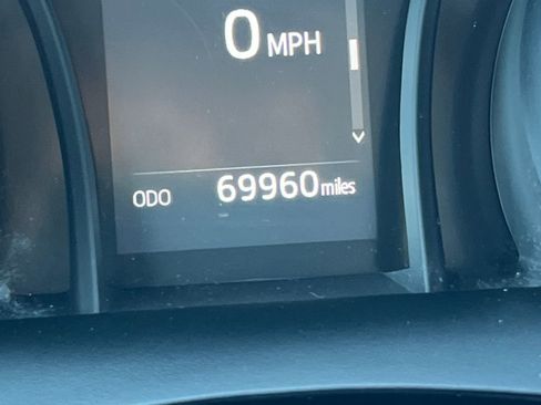 Used 2023 Toyota Camry SE image 17